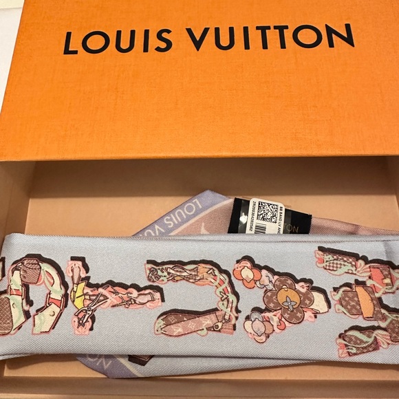 Louis Vuitton LV and me BB Bandeau Twilly - Picture 2 of 3